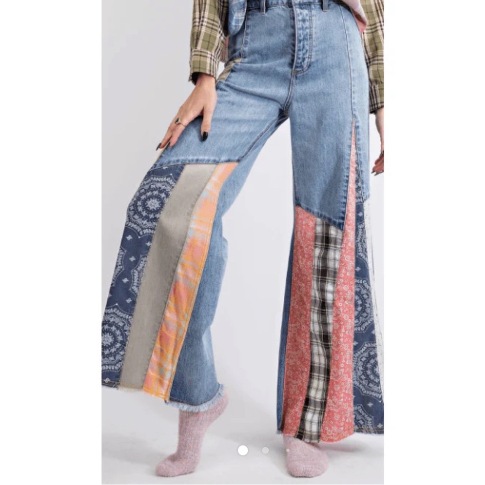 EASEL Denim & Patchwork Flared Leg bell Bottom Jean Pants. Large